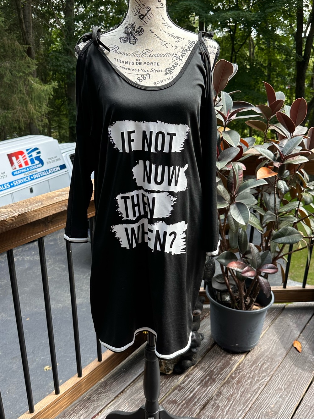 Black Graphic Long Sleeve open shoulder ,Tie adjustable straps dress.